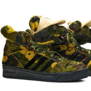 Adidas Original x Jeremy Scott, Limited Edition Sneakers, Camo Bear.